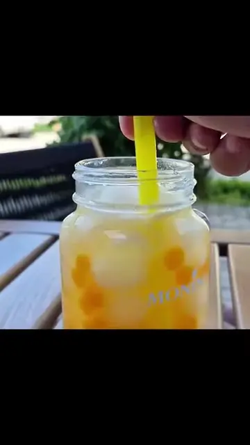 Reel 02 sa Instagram profila Slatke Tačke