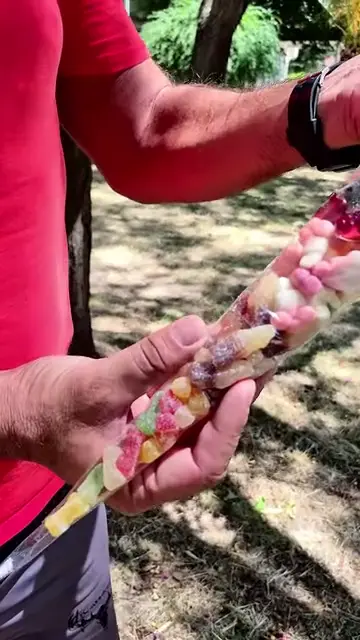 Reel 04 sa Instagram profila Slatke Tačke